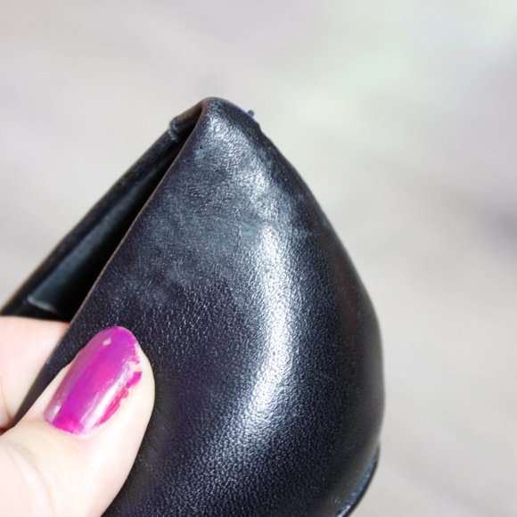 Spiked Platform Heels Steve Madden Black Leather with gold spike toes 6.5 - Picture 8 of 9